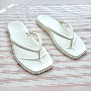 CROCS Women's Miami Flip Flops